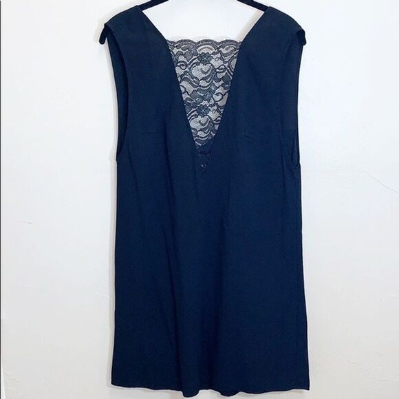 Reformation Black Lace Inset Panel Deep V Sleeveless Mini Dress Size XS - Picture 4 of 10